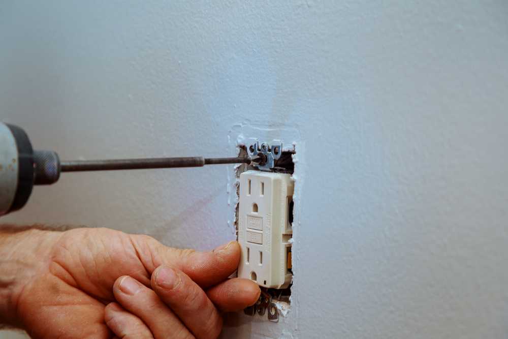 How to Replace Outlets in Your Home